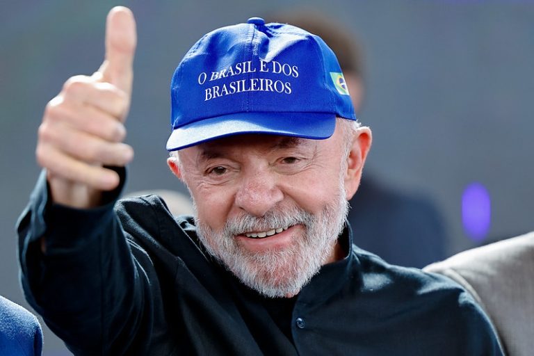 Lula defiende Pix mientras Brasil busca dialogar con Trump por los aranceles estadounidenses